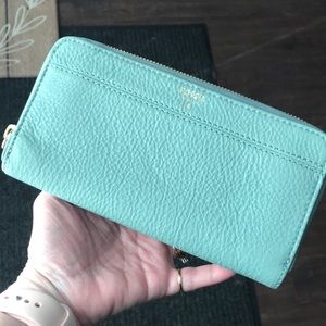 Fossil Muted Mint Green Wallet. New